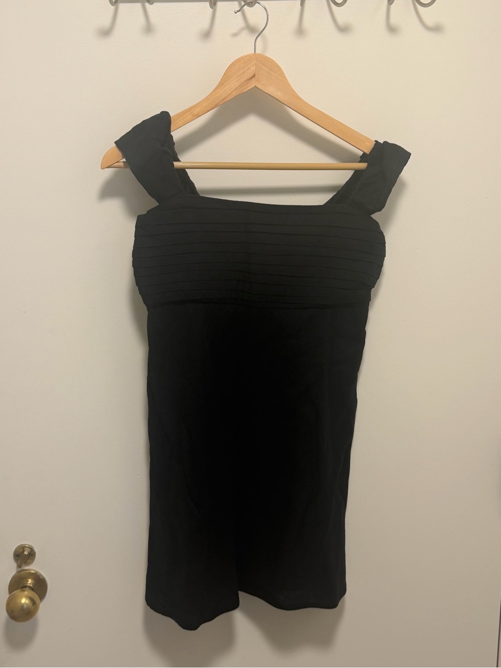 Abercrombie & Fitch Classic Black Square-Neck dress petite size medium